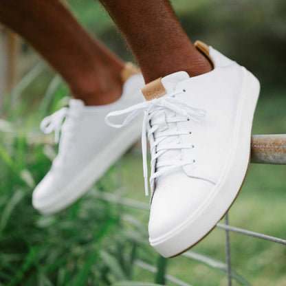 OluKai Popular | Lae‘ahi Lī ‘Ili Men's Leather Sneakers - Bright White