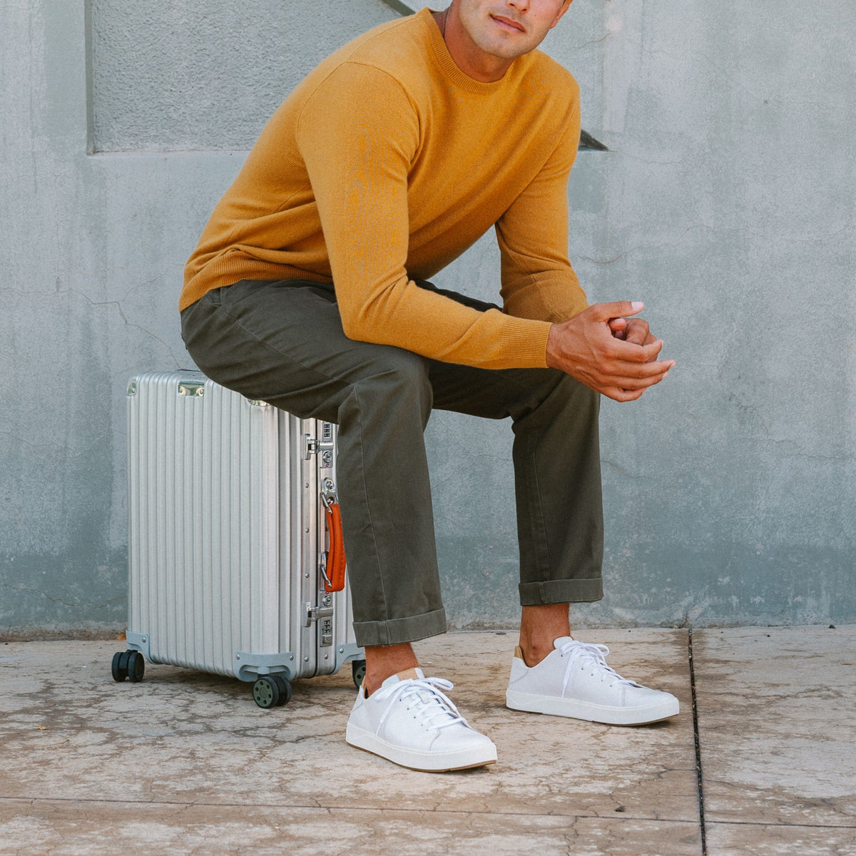 OluKai Popular | Lae‘ahi Lī ‘Ili Men's Leather Sneakers - Bright White