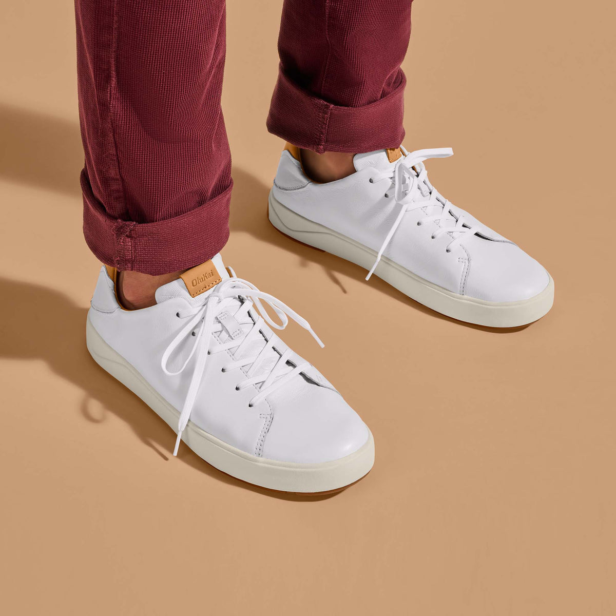 OluKai Popular | Lae‘ahi Lī ‘Ili Men's Leather Sneakers - Bright White