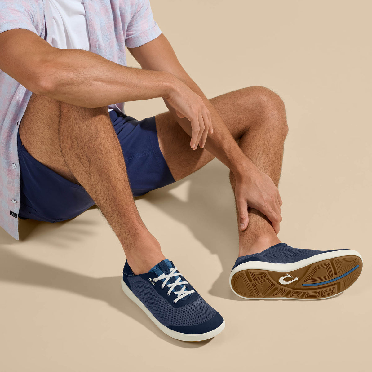 OluKai Trending | Moku Pae Men's Boat Shoes - Trench Blue / Off White