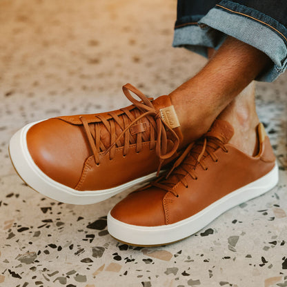 OluKai Sale | Lae‘ahi Lī ‘Ili Men's Leather Sneakers - Kukui Brown