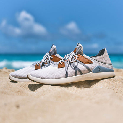 OluKai Special Offer | Mio Lī Men's Athletic Shoes - Mist Grey / Poi
