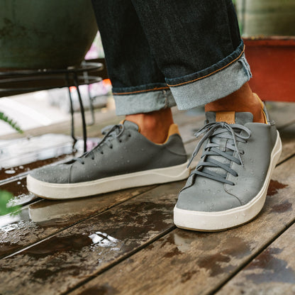 OluKai Popular | Lae‘ahi Lī ‘Ili Men's Leather Sneakers - Stone