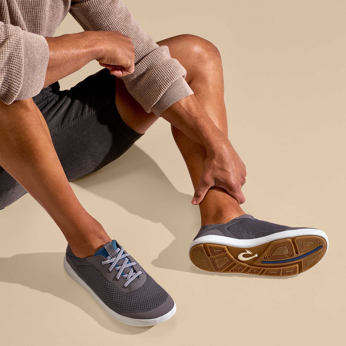 OluKai Quality | Moku Pae Men's Boat Shoes - Pavement / Vintage Blue