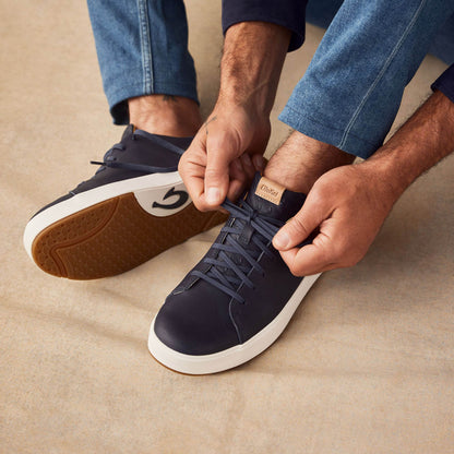 OluKai Special Offer | Lae‘ahi Lī ‘Ili Men's Leather Sneakers - Trench Blue