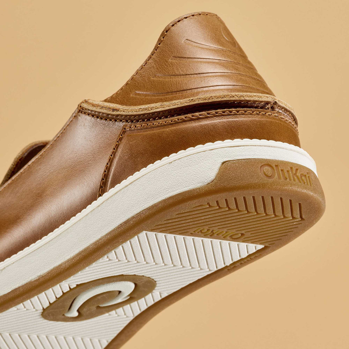 OluKai Hot Sale | Kākaha Nia Men‘s Leather Slip-On Shoes - Fox
