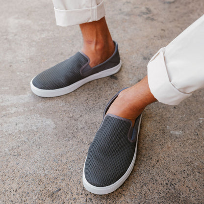 OluKai Essential | Lae‘ahi Men's Slip-On Sneakers - Pavement