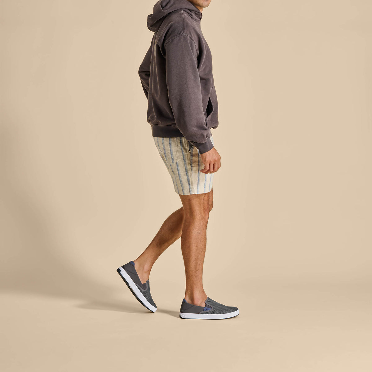OluKai Essential | Lae‘ahi Men's Slip-On Sneakers - Pavement