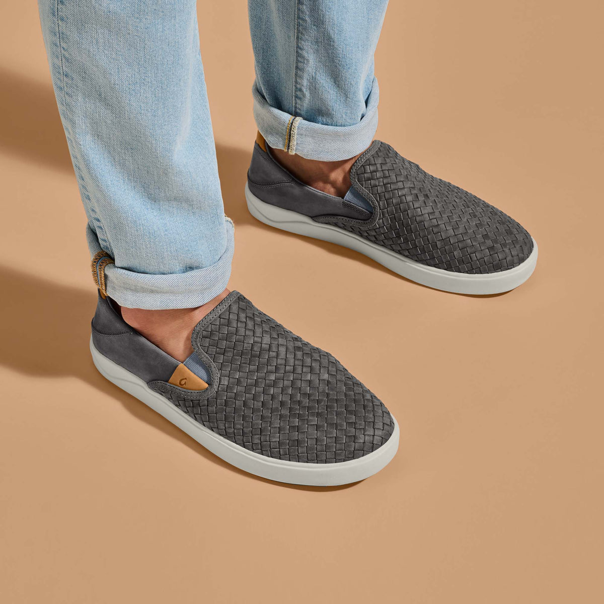 OluKai Hot Sale | Lae‘ahi Lauhala Men's Leather Slip-On Sneakers - Ash