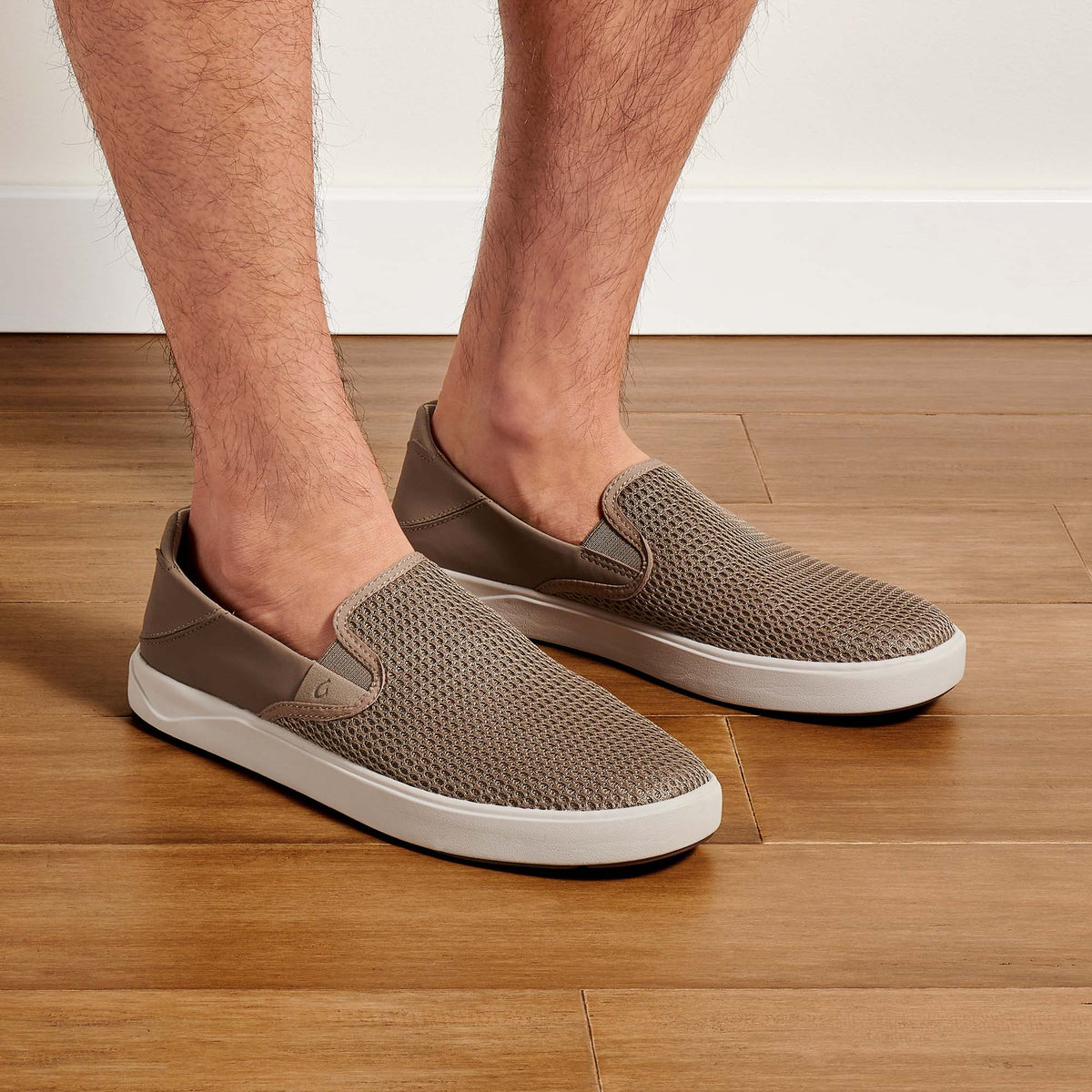 OluKai Special Offer | Lae‘ahi Men's Slip-On Sneakers - Clay