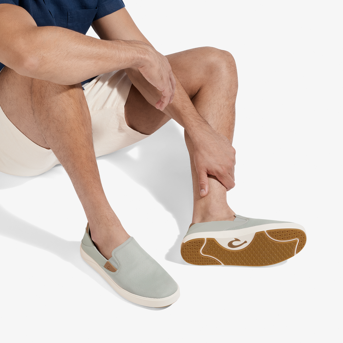 OluKai Recommended | Lae'ahi Nui - Cloud Grey / Tan