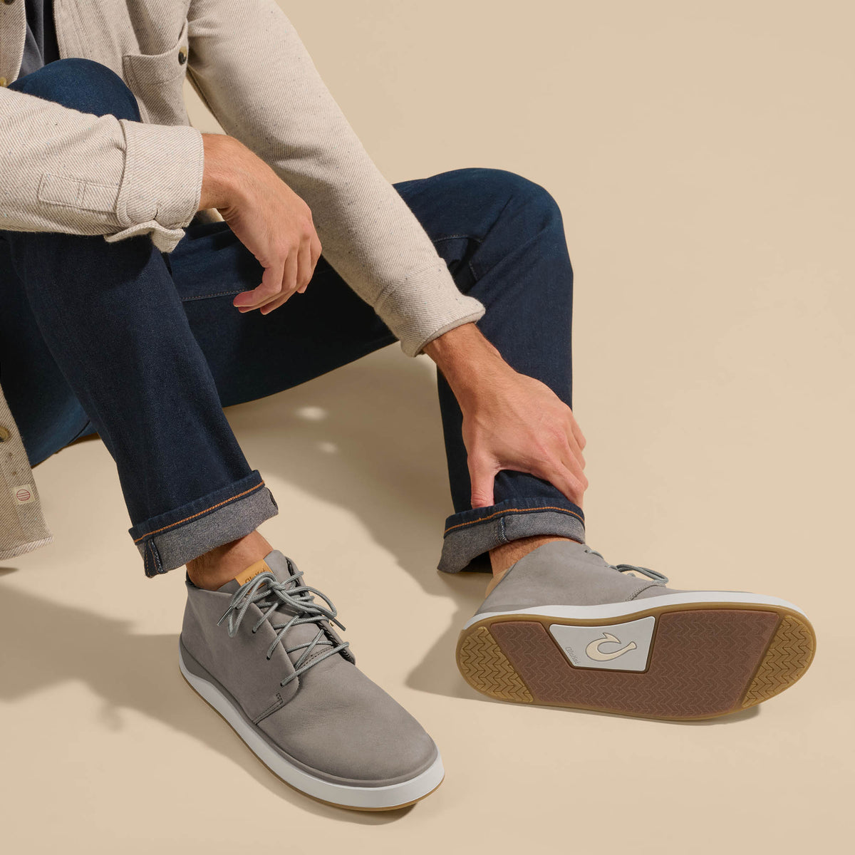 OluKai Trending | Papakū 'Ili Men’s Waterproof Leather Boots- Graphite