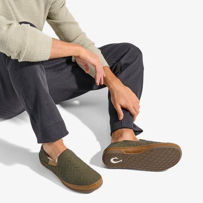 OluKai Trusted | Hanohano Men’s Waxed Canvas Slippers - Husk