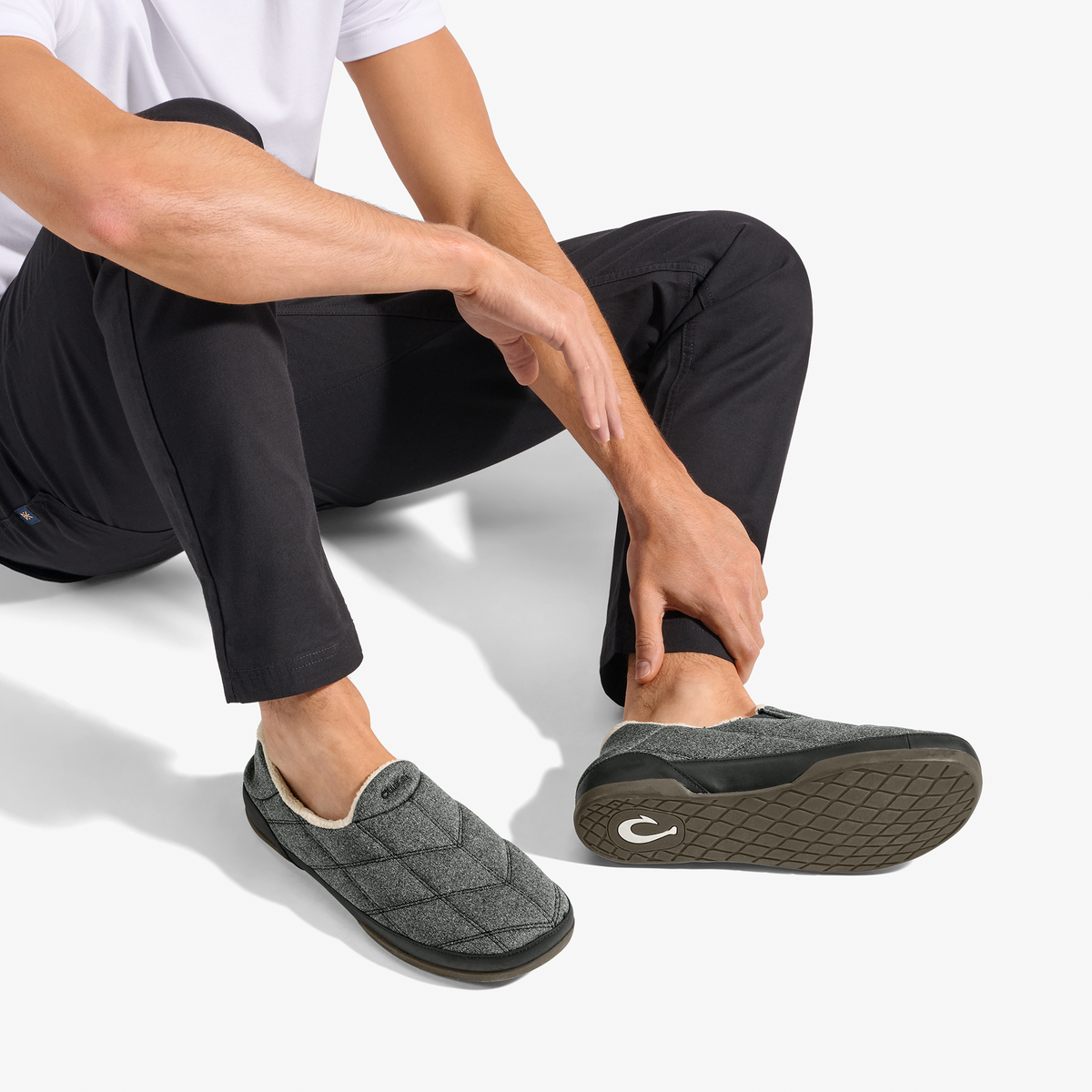 OluKai Special Offer | Puku'i - Dark Shadow / Lava Rock