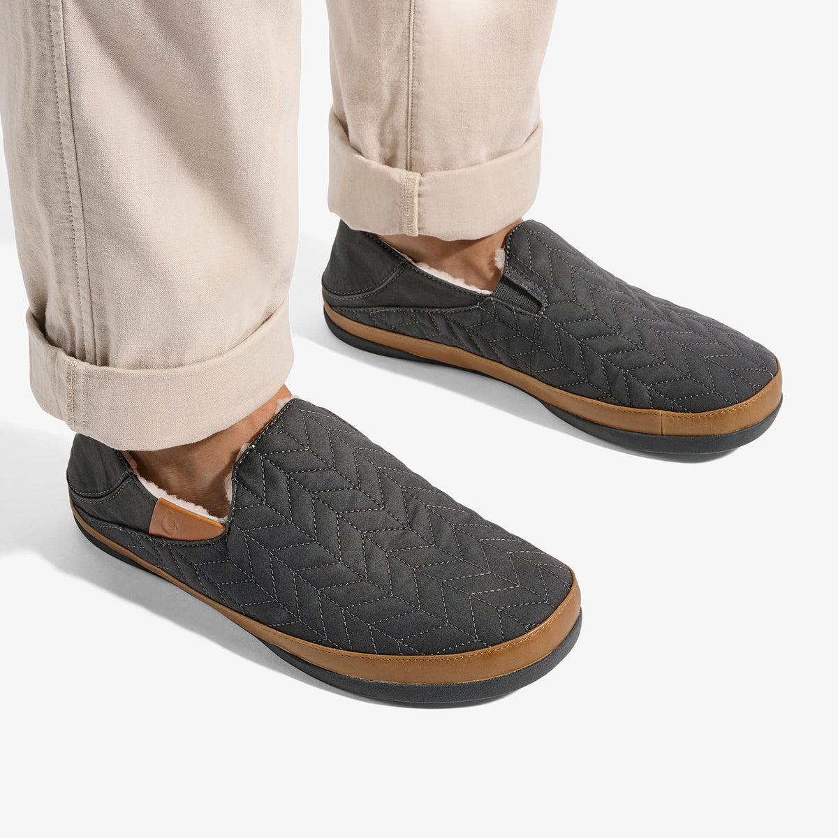 OluKai Hot Sale | Hanohano Men’s Waxed Canvas Slippers - Dark Shadow