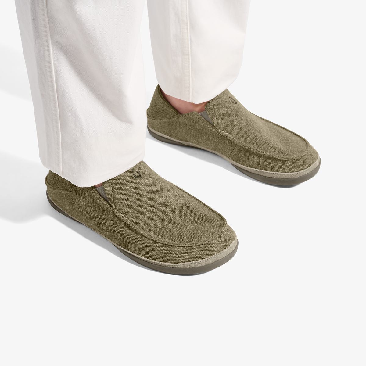 OluKai Smart Buy | Moloā Hulu Men‘s Slippers - Clay