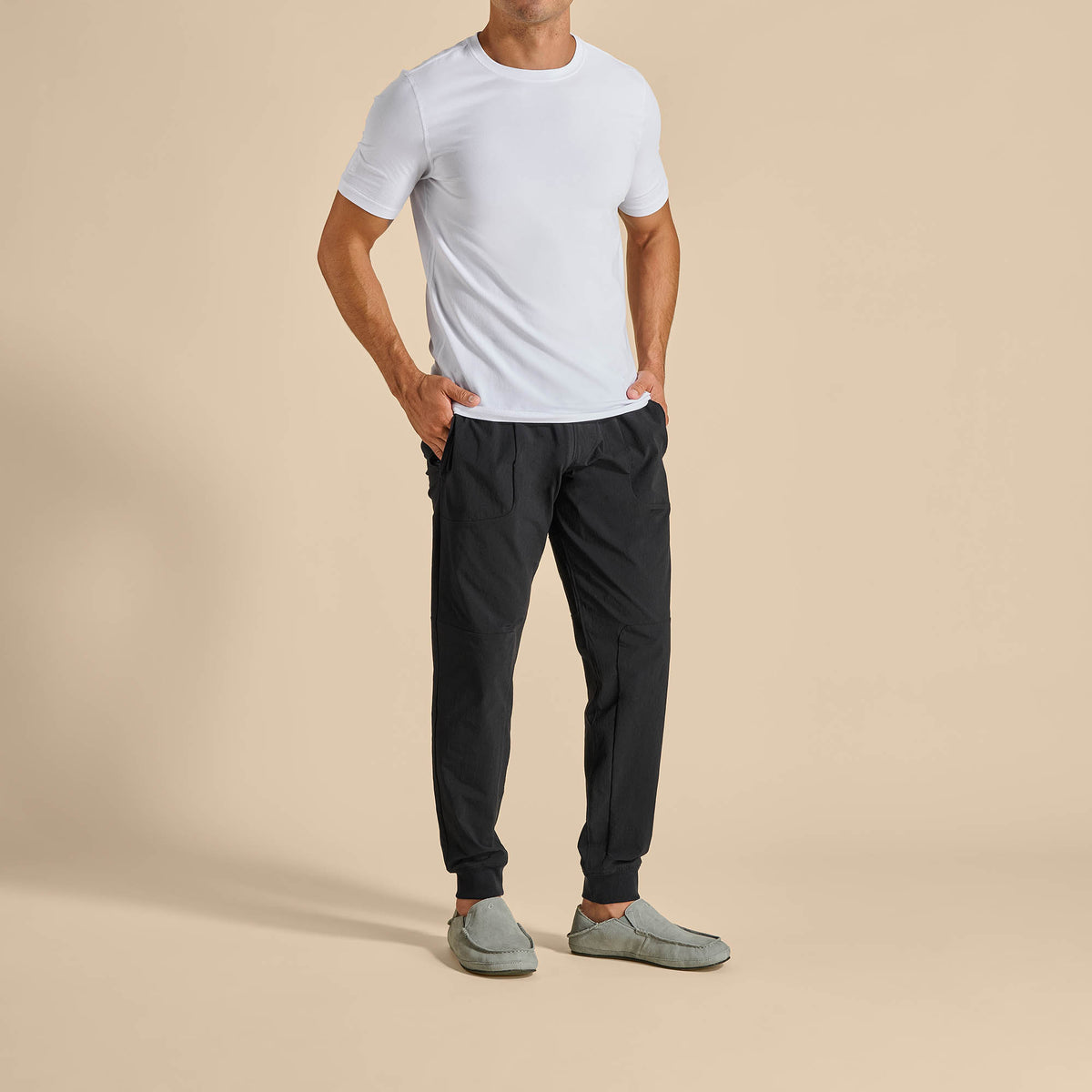 OluKai Exclusive | Moloā Men's Leather Slippers - Kona Coffee