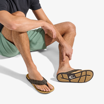 OluKai Hot Sale | Tuahine Palm - Dk Java / Golden Sand