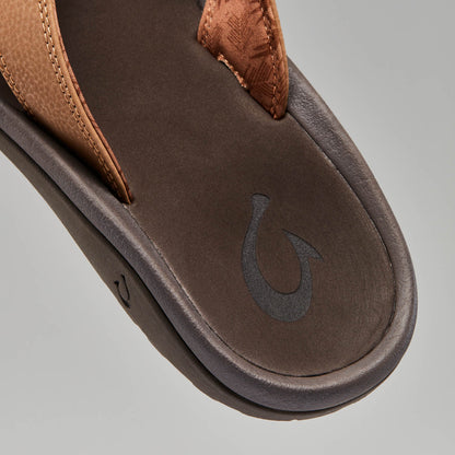 OluKai Quality | ‘Ohana Men's Best Selling Beach Sandals - Tan / Dark Java