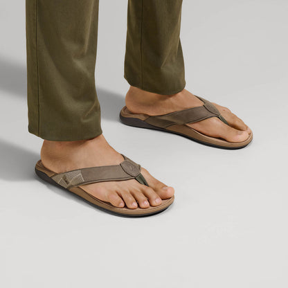 OluKai Deals | Tuahine Men's Waterproof Leather Beach Sandals - Hunter