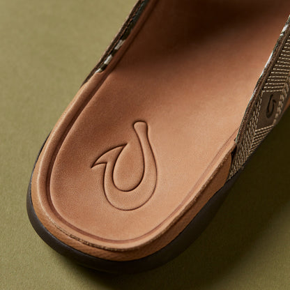 OluKai Deals | Tuahine Men's Waterproof Leather Beach Sandals - Hunter