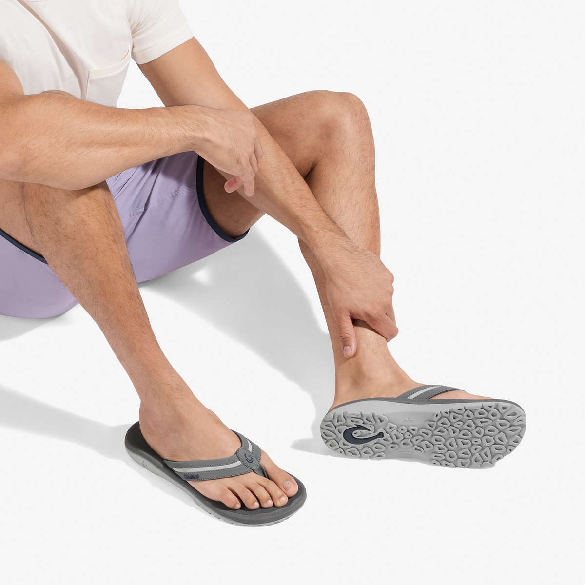 OluKai Everyday | ʻOhana Palua - Cloud Grey / Rock