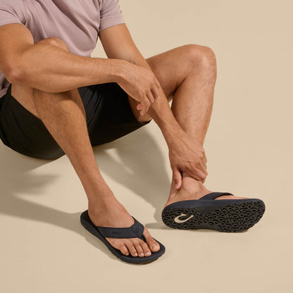 OluKai Customer Favorite | ‘Ohana Men's Best Selling Beach Sandals - Black
