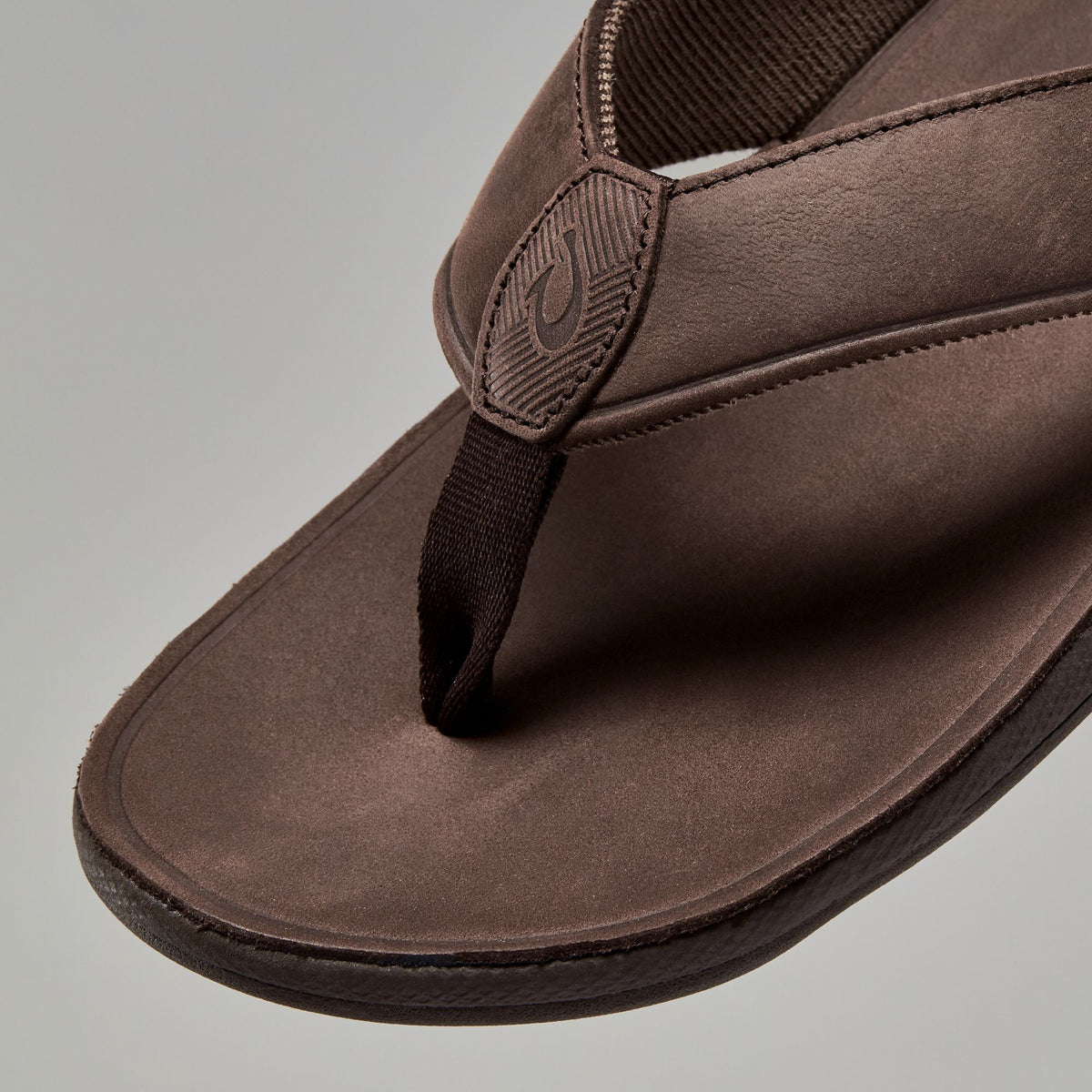 OluKai Premium | Tuahine Men's Waterproof Leather Beach Sandals - Dark Wood