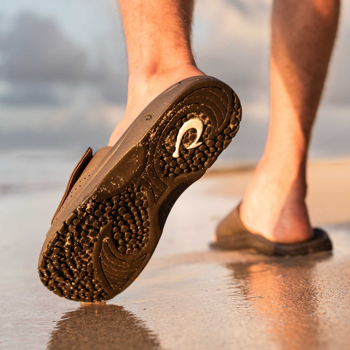OluKai Special Offer | Nalu Slide Men's Beach Slide Sandals - Dark Java
