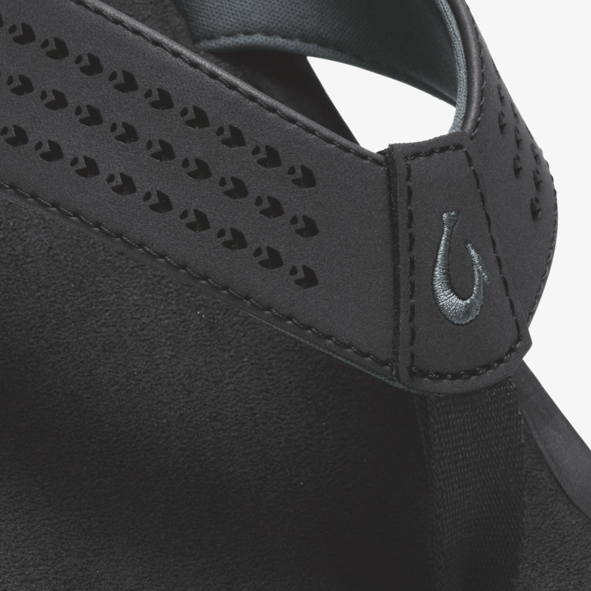 OluKai Great Value | Ulele - Lava Rock / Lava Rock