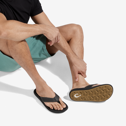 OluKai Great Value | Ulele - Lava Rock / Lava Rock