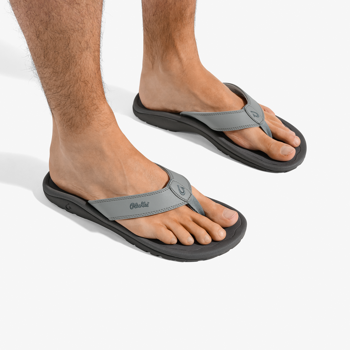 OluKai Trusted | ‘Ohana Men's Best Selling Beach Sandals - Ash / Rock