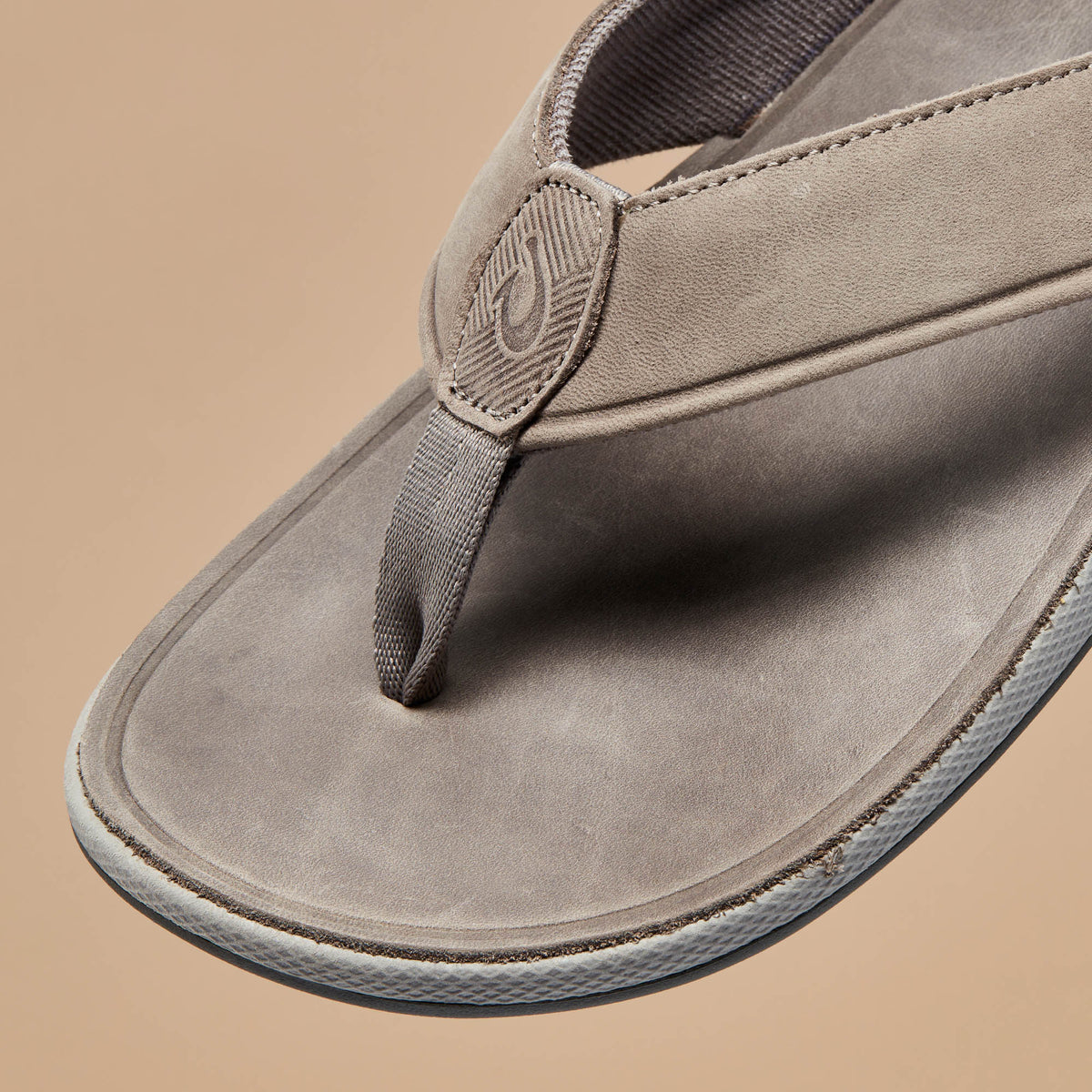 OluKai Value | Tuahine Men's Waterproof Leather Beach Sandals - Lagoon