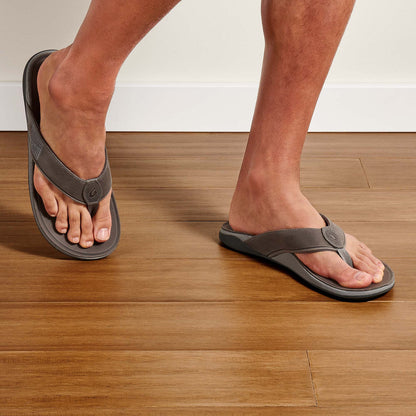 OluKai Value | Tuahine Men's Waterproof Leather Beach Sandals - Lagoon