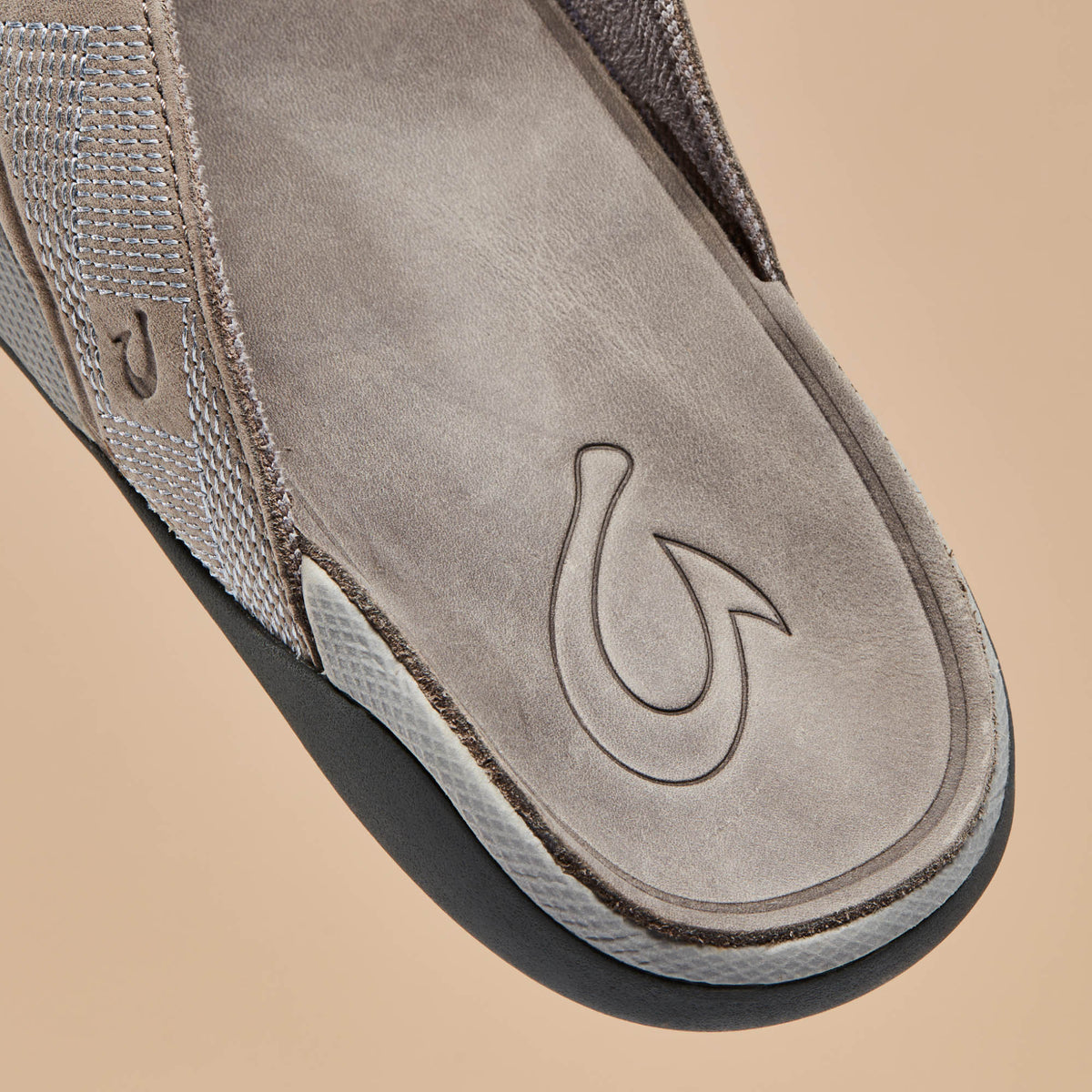 OluKai Value | Tuahine Men's Waterproof Leather Beach Sandals - Lagoon