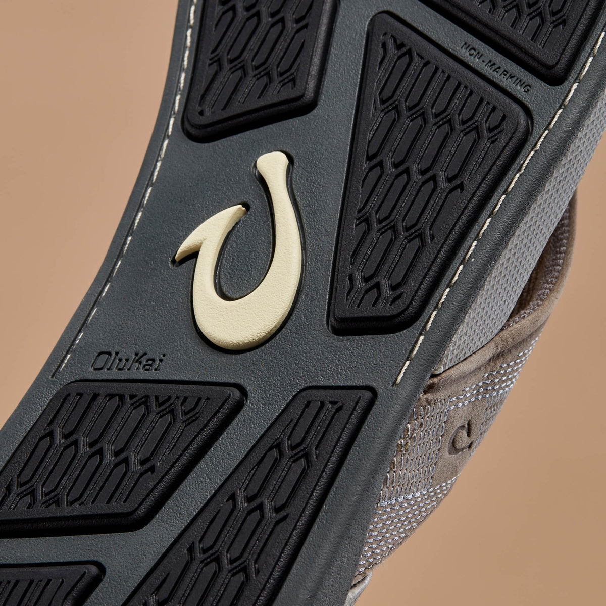OluKai Value | Tuahine Men's Waterproof Leather Beach Sandals - Lagoon