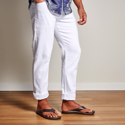 OluKai Signature | ‘Ilikai Men‘s Leather Beach Sandals - Dark Wood