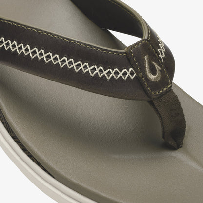 OluKai Best Seller | Shoreline - Mustang / Clay