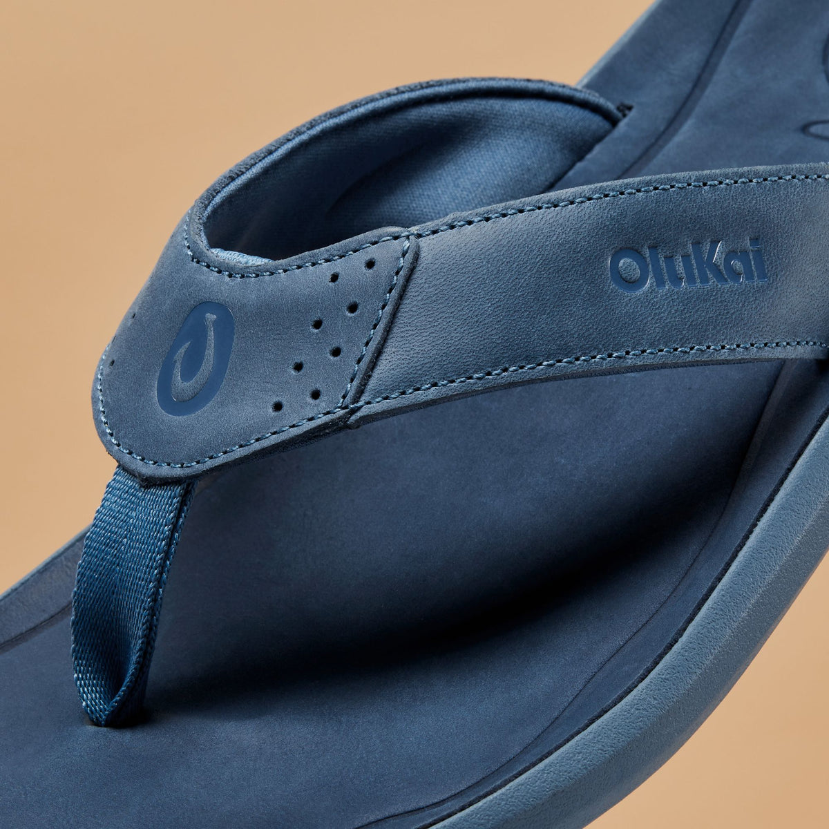 OluKai Premium | Pili Men’s Waterproof Leather Sandals - Blue Fog / Coastal Blue