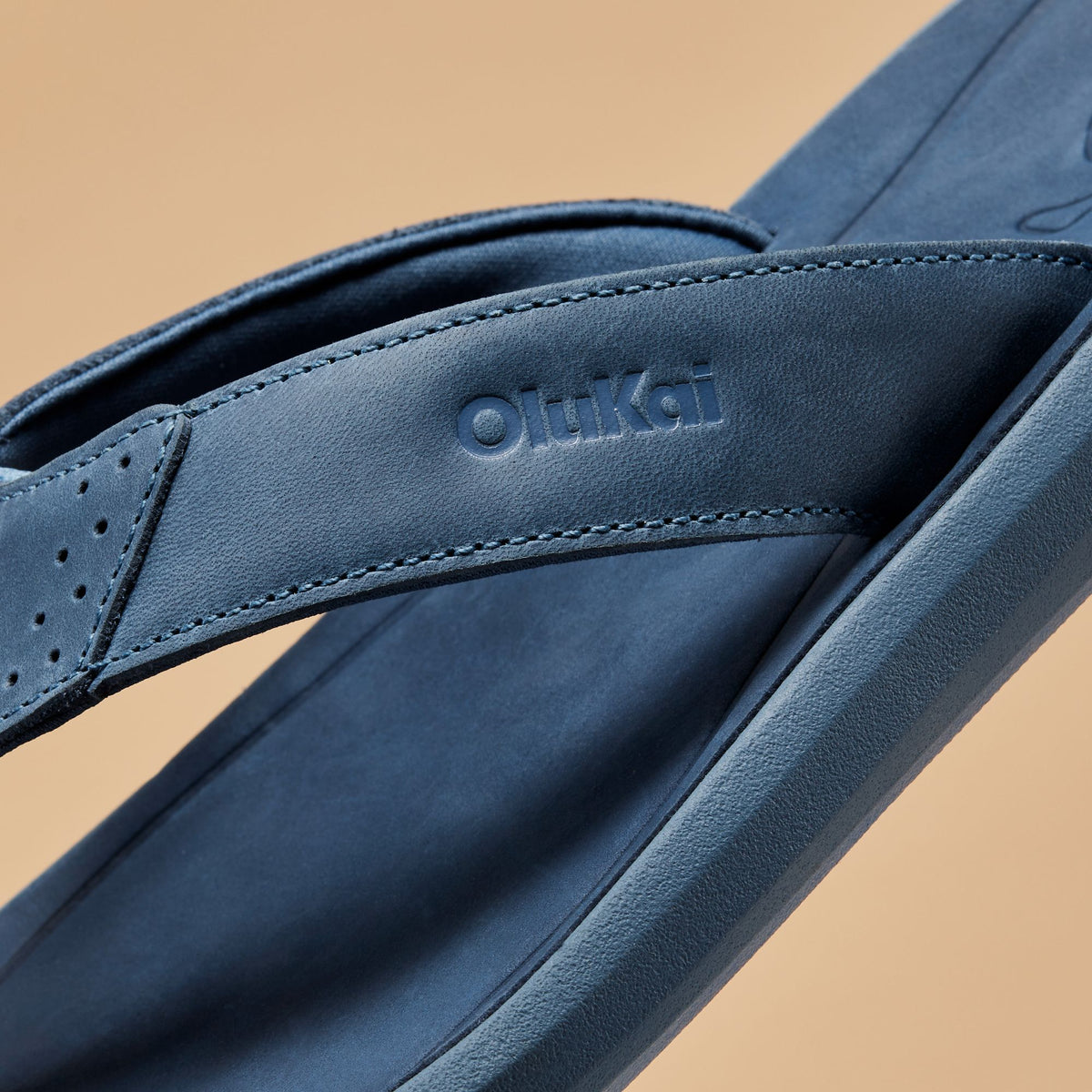 OluKai Premium | Pili Men’s Waterproof Leather Sandals - Blue Fog / Coastal Blue
