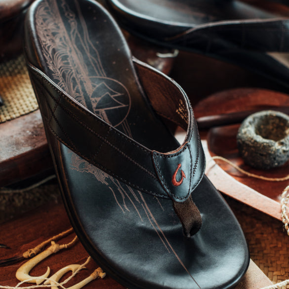OluKai Recommended | Hōkūle‘a Kia - Dark Wood