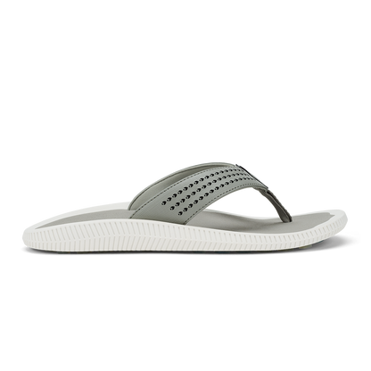 OluKai Deals | Ulele Golf Men’s Golf Sandals - Ash