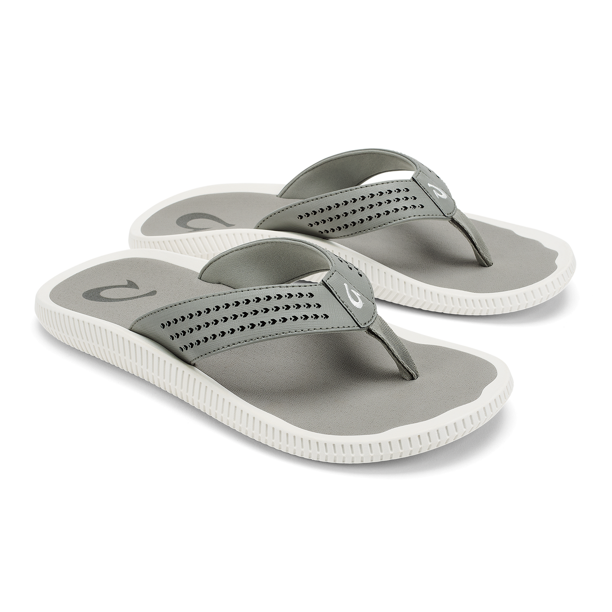 OluKai Deals | Ulele Golf Men’s Golf Sandals - Ash