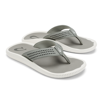 OluKai Deals | Ulele Golf Men’s Golf Sandals - Ash
