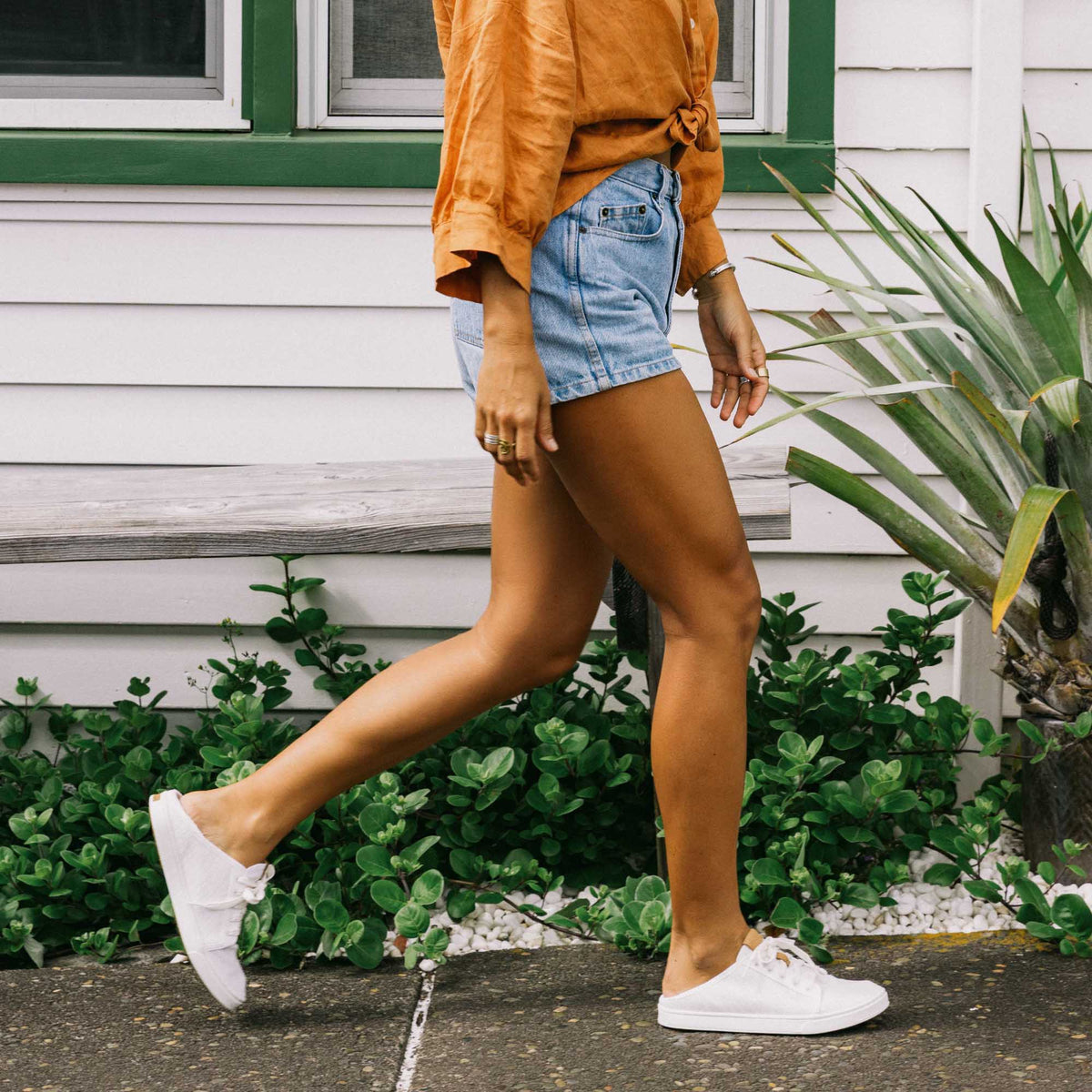 OluKai Popular | Pehuea Lī Women's Sneakers - White