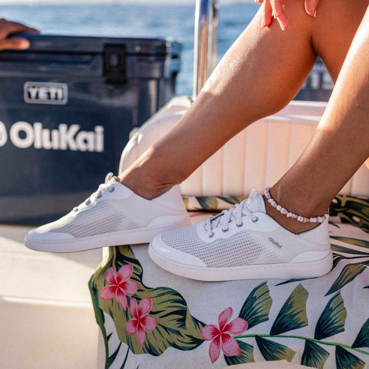 OluKai Premium | Kahakai - Bright White / Bright White