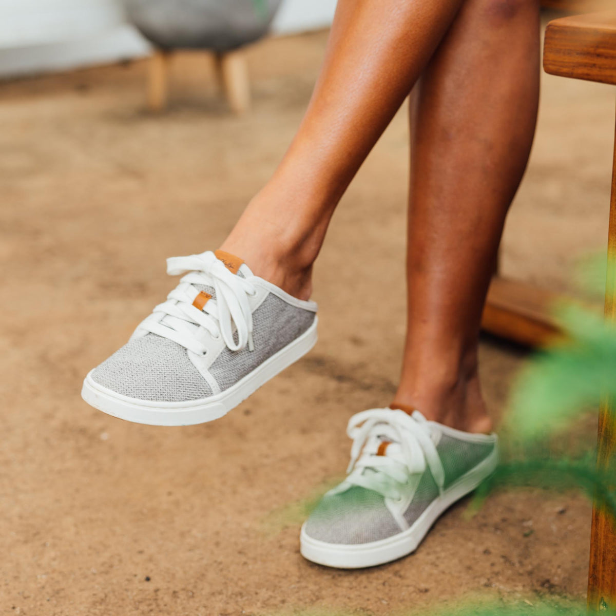 OluKai Trending | Pehuea Lī Women's Lightweight Sneakers - Tapa