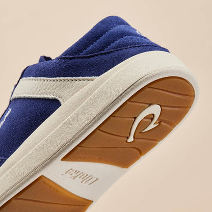 OluKai Deals | Hā‘upu Women’s Leather Sneakers - Navy / Off White
