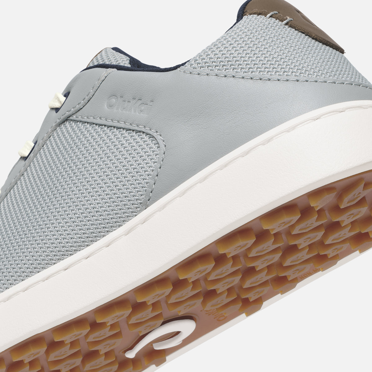 OluKai Special Offer | Kiahuna - Cloud Grey / Tan