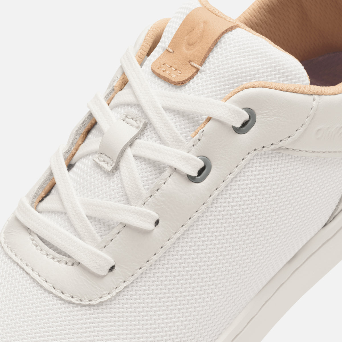 OluKai New | Kiahuna - Bright White / Cantalope